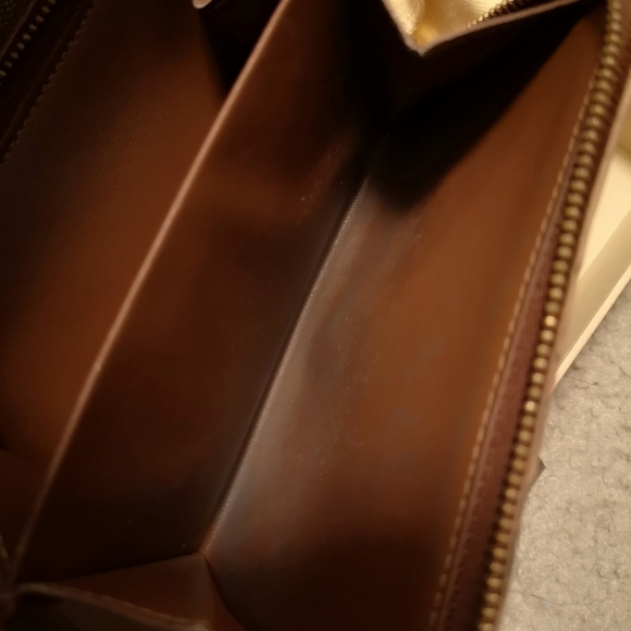 Pre loved Louis Vuitton - Picture 10 of 15